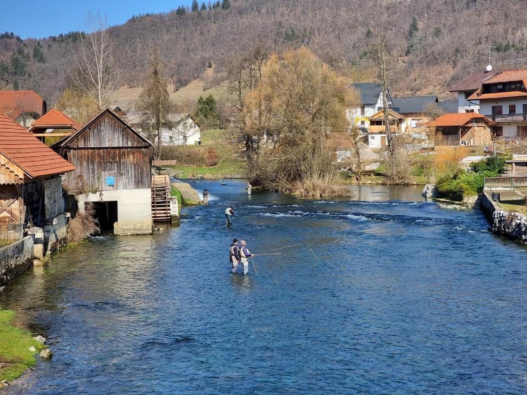 Krka River Lodge Znojile pri Krki Exterior foto
